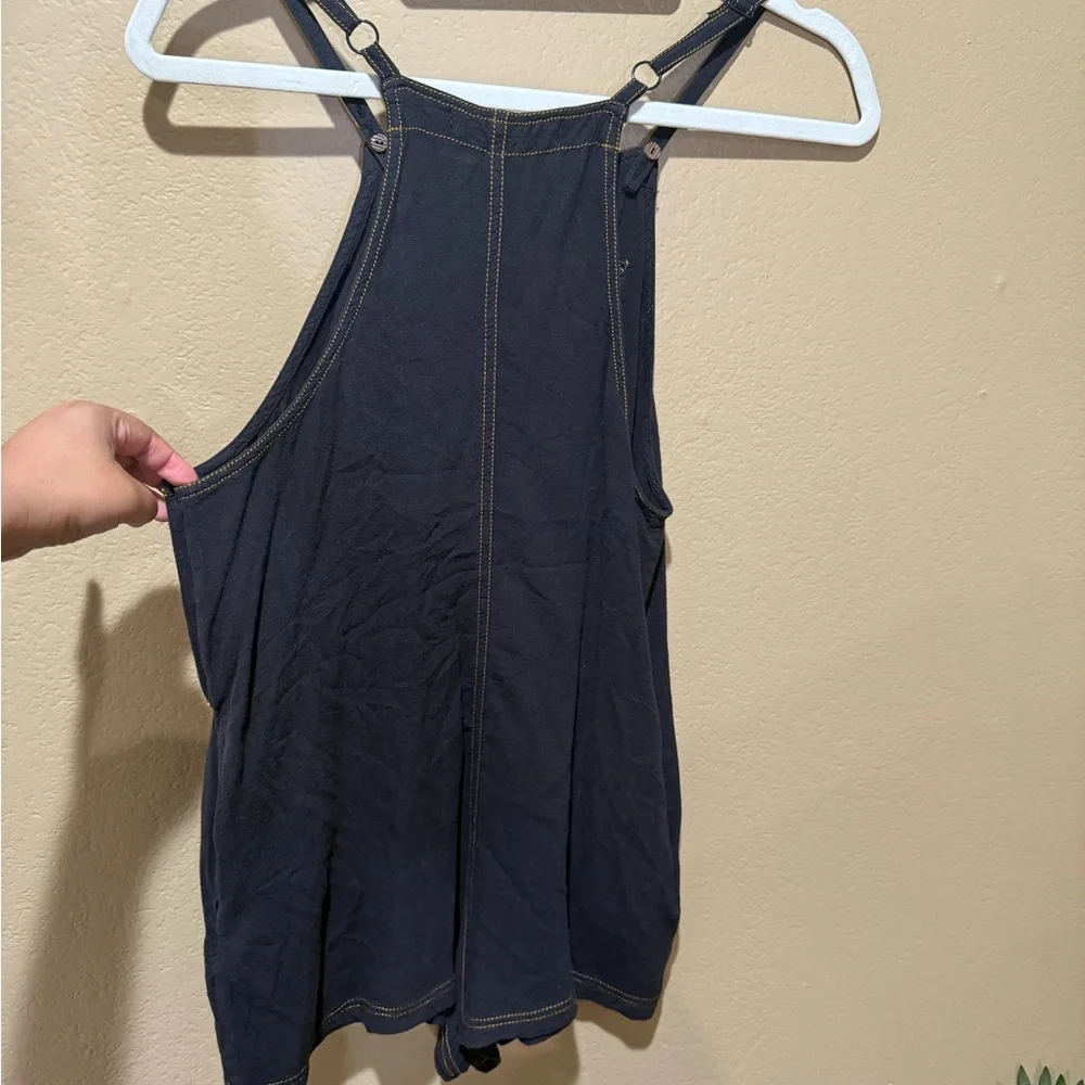 Urban‎ Outfitters Black Overalls Relaxed Fit